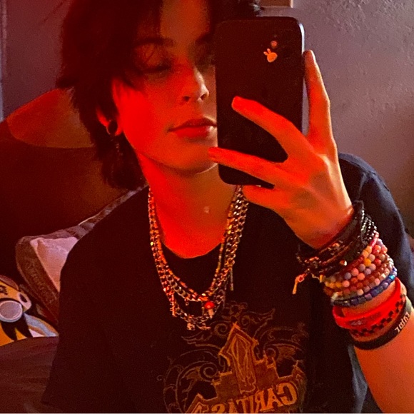 Meet your Posher, Jaye - Picture 1 of 1